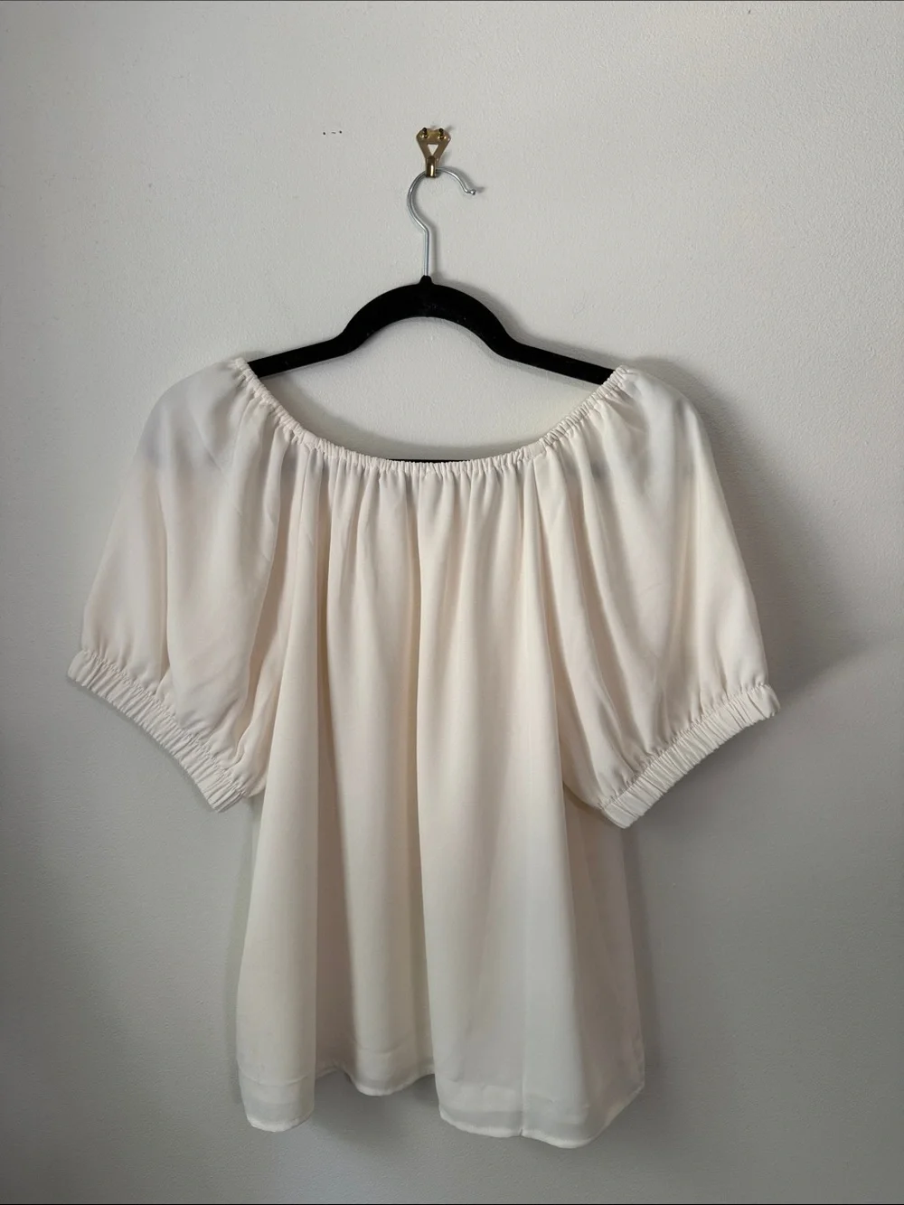 LOFT Cream Off-Shoulder Peasant Top